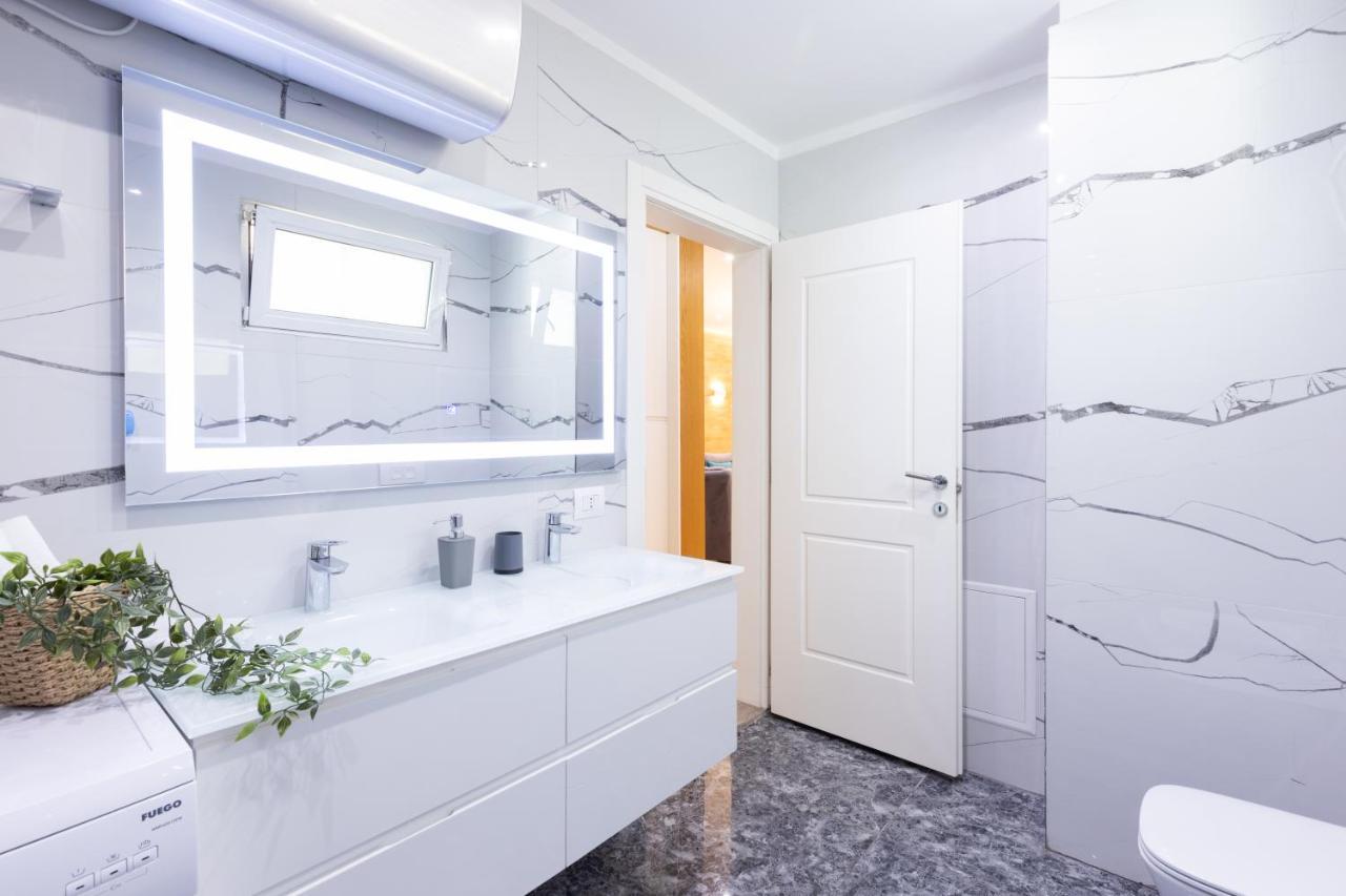 Exclusive 2 Bedrooms Apartment Tirana Extérieur photo